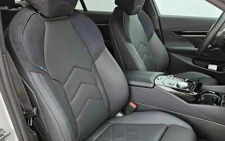 BMW 5 серия, 2025 год, 12 500 000 рублей, 10 фотография