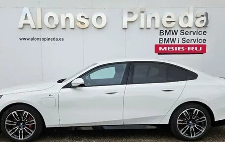 BMW 5 серия, 2025 год, 12 500 000 рублей, 8 фотография