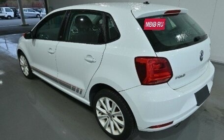 Volkswagen Polo VI (EU Market), 2016 год, 860 000 рублей, 4 фотография