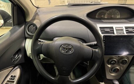 Toyota Yaris III рестайлинг, 2007 год, 650 000 рублей, 7 фотография