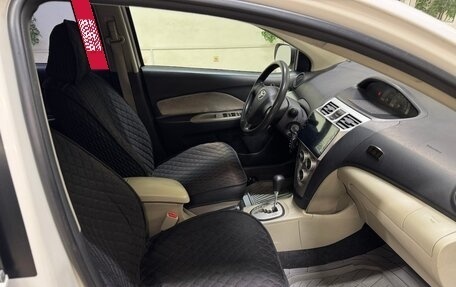 Toyota Yaris III рестайлинг, 2007 год, 650 000 рублей, 9 фотография