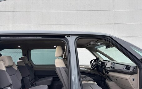 Volkswagen Multivan, 2024 год, 6 500 000 рублей, 5 фотография