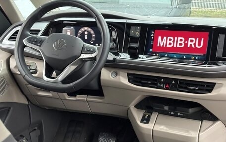 Volkswagen Multivan, 2024 год, 6 500 000 рублей, 7 фотография