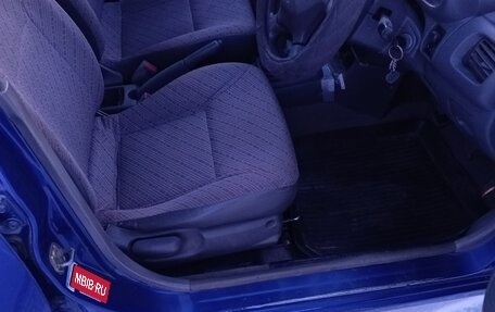 Nissan March II, 2001 год, 240 000 рублей, 11 фотография