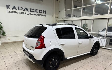 Renault Sandero I, 2012 год, 595 000 рублей, 2 фотография