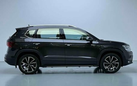 Volkswagen Tharu, 2021 год, 1 950 000 рублей, 4 фотография