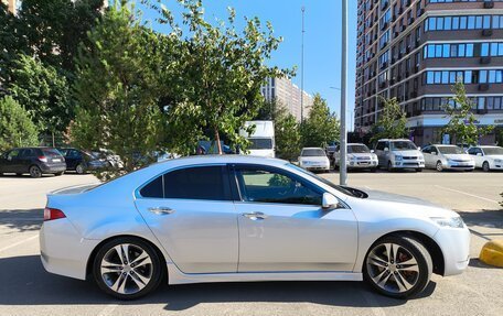Honda Accord VIII рестайлинг, 2011 год, 1 000 000 рублей, 2 фотография