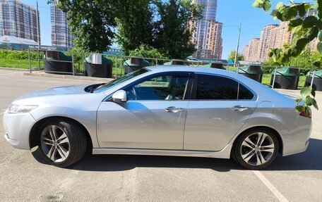 Honda Accord VIII рестайлинг, 2011 год, 1 000 000 рублей, 3 фотография