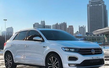 Volkswagen T-Roc I, 2021 год, 2 640 030 рублей, 2 фотография