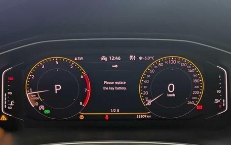 Volkswagen T-Roc I, 2021 год, 2 640 030 рублей, 17 фотография