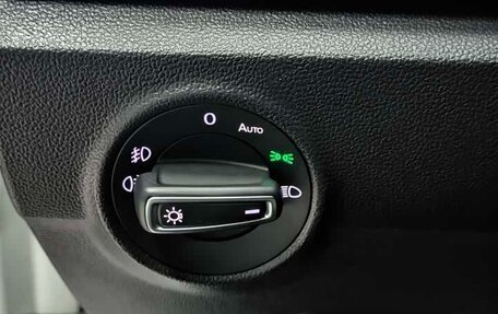 Volkswagen T-Roc I, 2021 год, 2 640 030 рублей, 18 фотография