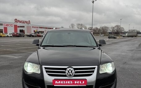 Volkswagen Touareg III, 2009 год, 1 300 000 рублей, 2 фотография