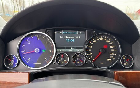 Volkswagen Touareg III, 2009 год, 1 300 000 рублей, 28 фотография