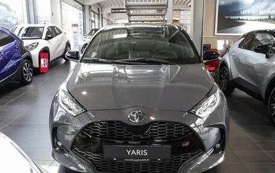 Toyota Yaris, 2025 год, 2 750 000 рублей, 1 фотография