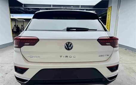 Volkswagen T-Roc I, 2022 год, 1 500 010 рублей, 2 фотография