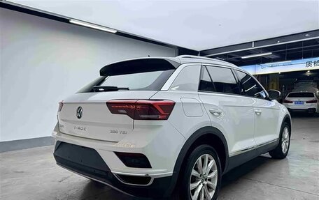 Volkswagen T-Roc I, 2022 год, 1 500 010 рублей, 3 фотография