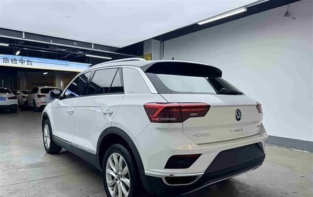 Volkswagen T-Roc I, 2022 год, 1 500 010 рублей, 4 фотография