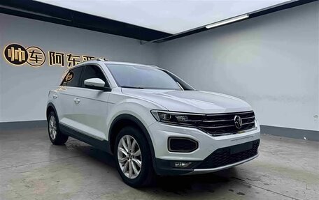 Volkswagen T-Roc I, 2022 год, 1 500 010 рублей, 6 фотография