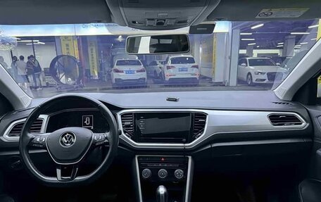 Volkswagen T-Roc I, 2022 год, 1 500 010 рублей, 9 фотография