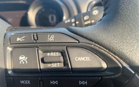 Toyota Yaris, 2022 год, 1 100 000 рублей, 12 фотография