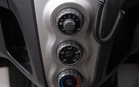 Toyota Vitz, 2006 год, 599 000 рублей, 14 фотография