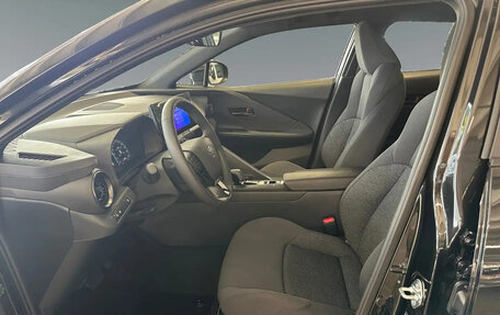 Toyota C-HR, 2025 год, 4 200 000 рублей, 11 фотография