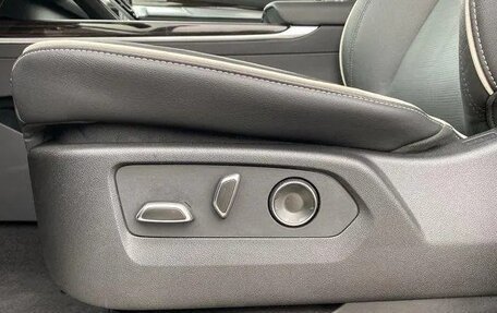 Cadillac Escalade V, 2025 год, 15 500 000 рублей, 21 фотография