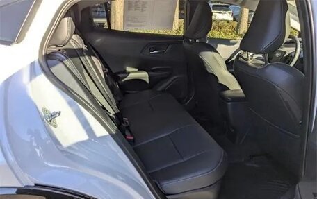 Toyota Prius IV XW50, 2025 год, 4 302 000 рублей, 22 фотография