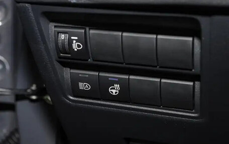 Toyota Yaris, 2025 год, 2 750 000 рублей, 2 фотография