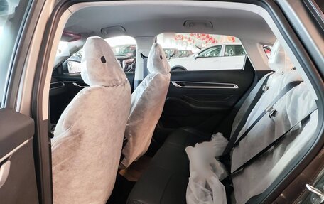 Geely Emgrand, 2025 год, 1 709 852 рублей, 10 фотография