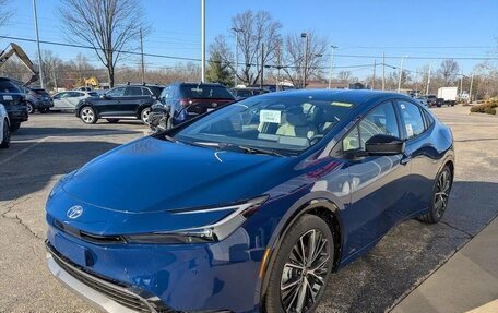Toyota Prius IV XW50, 2025 год, 4 503 000 рублей, 3 фотография