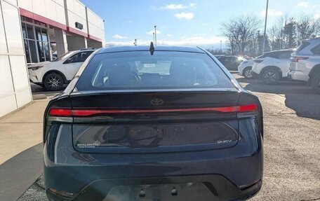 Toyota Prius IV XW50, 2025 год, 4 503 000 рублей, 7 фотография