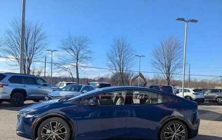 Toyota Prius IV XW50, 2025 год, 4 503 000 рублей, 5 фотография