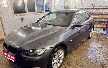 BMW 3 серия, 2008 год, 1 050 000 рублей, 2 фотография