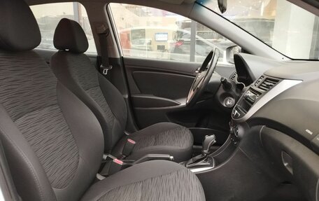 Hyundai Solaris II рестайлинг, 2014 год, 980 000 рублей, 10 фотография