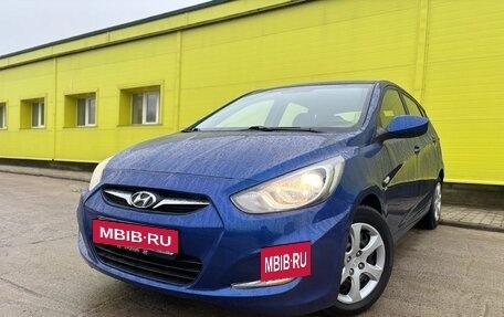 Hyundai Solaris II рестайлинг, 2012 год, 750 000 рублей, 2 фотография