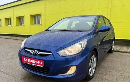 Hyundai Solaris II рестайлинг, 2012 год, 750 000 рублей, 9 фотография
