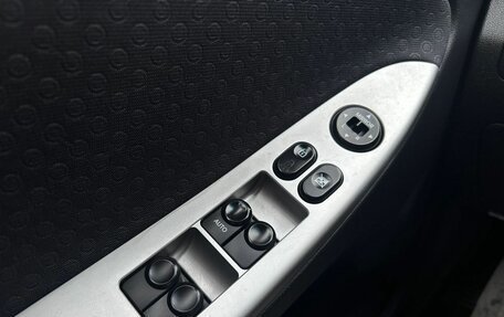 Hyundai Solaris II рестайлинг, 2012 год, 750 000 рублей, 20 фотография