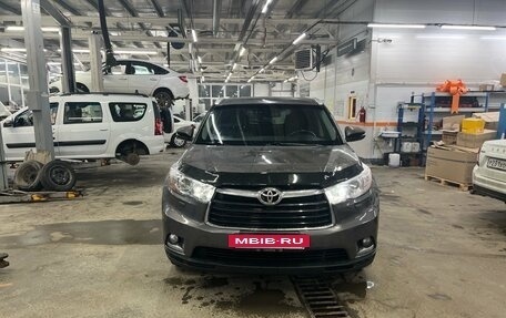Toyota Highlander III, 2014 год, 2 538 000 рублей, 3 фотография