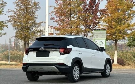 Toyota Yaris XP150 рестайлинг, 2022 год, 1 220 000 рублей, 4 фотография