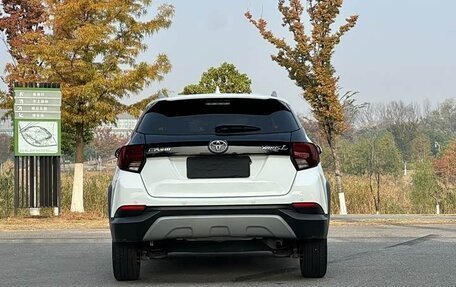 Toyota Yaris XP150 рестайлинг, 2022 год, 1 220 000 рублей, 5 фотография