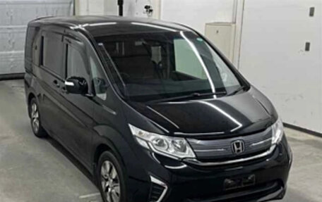 Honda Stepwgn IV, 2021 год, 1 900 000 рублей, 1 фотография