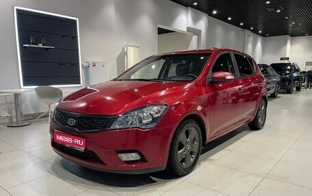 KIA cee'd I рестайлинг, 2011 год, 650 000 рублей, 1 фотография
