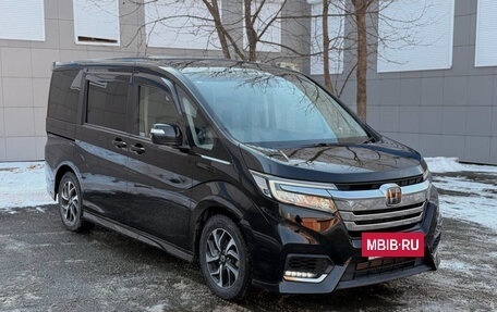 Honda Stepwgn IV, 2021 год, 1 900 000 рублей, 7 фотография