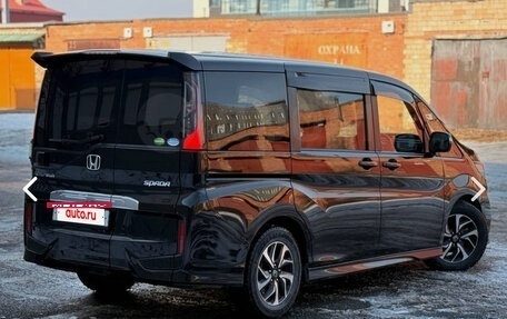 Honda Stepwgn IV, 2021 год, 1 900 000 рублей, 9 фотография