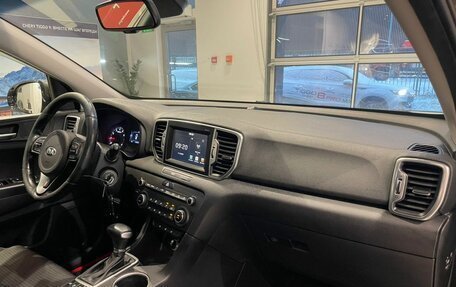 KIA Sportage IV рестайлинг, 2017 год, 1 700 000 рублей, 10 фотография