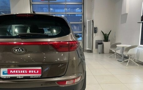 KIA Sportage IV рестайлинг, 2017 год, 1 700 000 рублей, 8 фотография