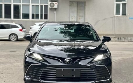 Toyota Camry, 2022 год, 2 300 000 рублей, 2 фотография