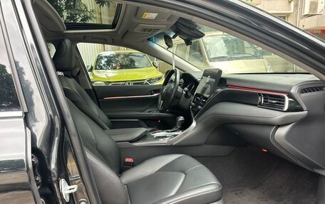 Toyota Camry, 2022 год, 2 300 000 рублей, 7 фотография