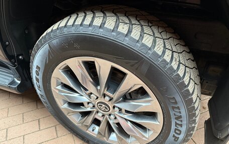 Toyota Land Cruiser, 2022 год, 10 500 000 рублей, 8 фотография